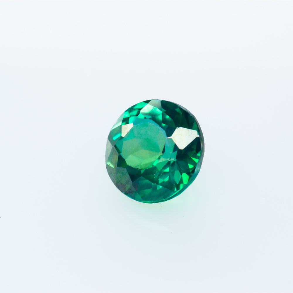 Saphirs, diamants, rubis : peut-on trouver des pierres précieuses