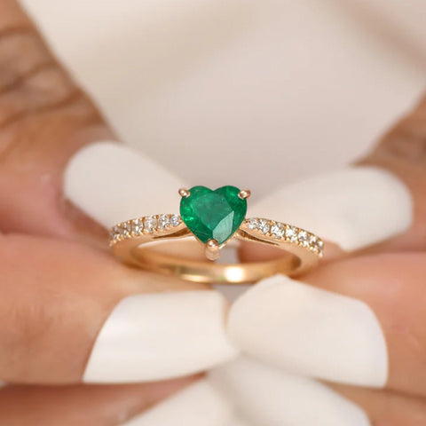 Bague émeraude et diamants