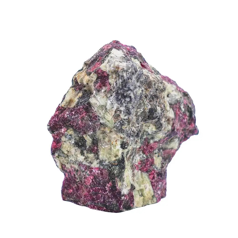Eudialyte: Minéralogie et Vertus de la Pierre