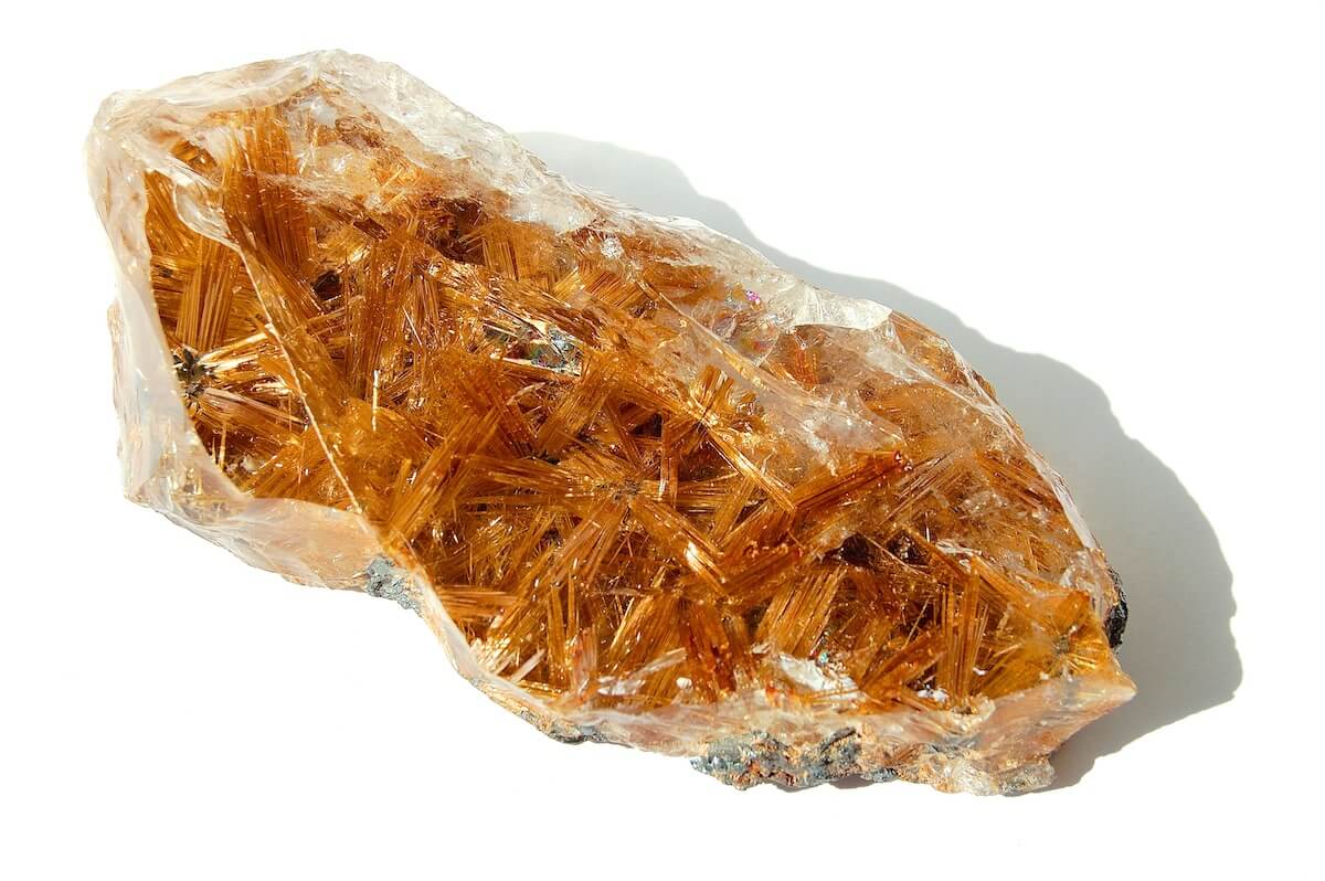 Rutile: Vertus en lithothérapie et signification