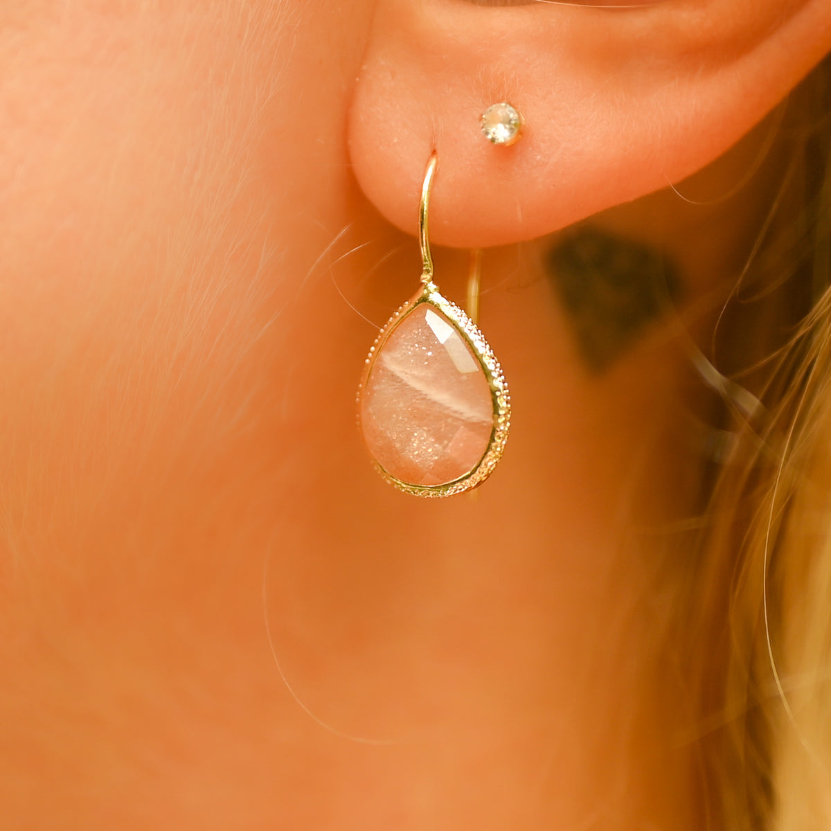 Boucles d&#39;oreilles Pierre de soleil goutte