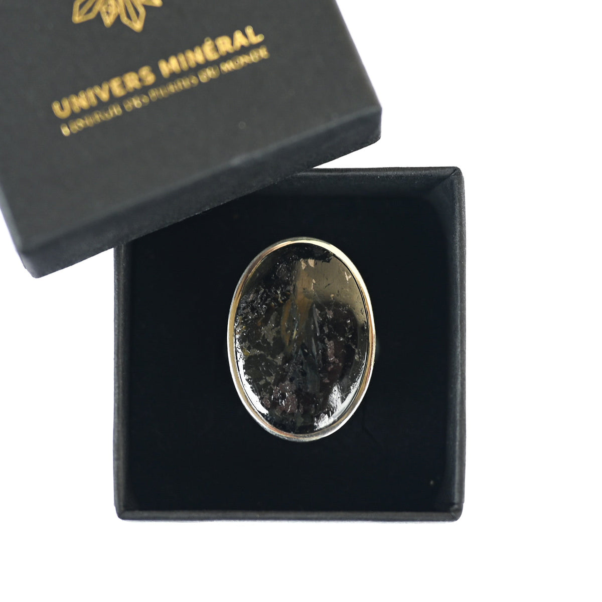 Bague Nuummite