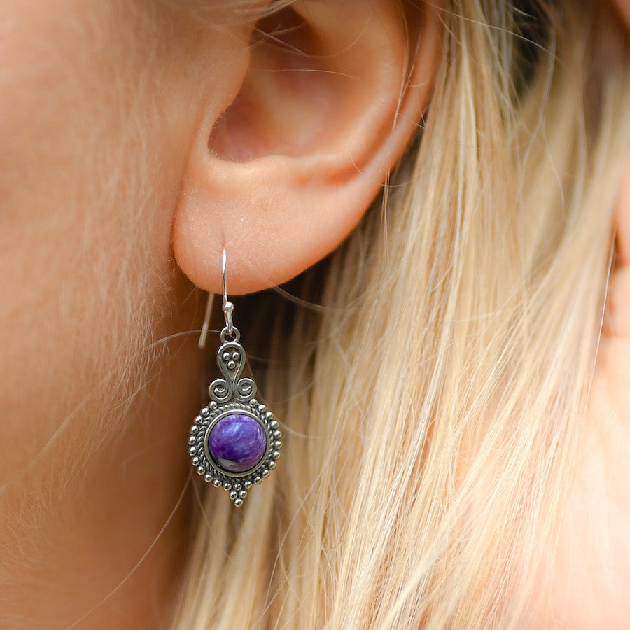 boucles-oreilles-charoite-1-univers-mineral