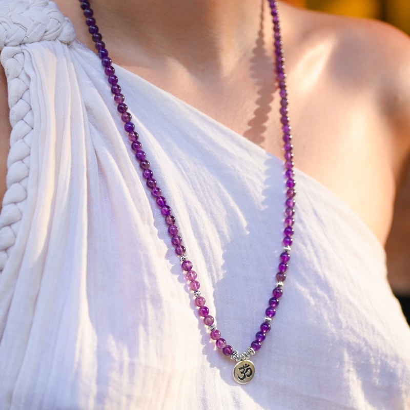 Collier 10 perles Améthyste 8 mm. Chaine en acier inoxydable Collier femmes, ho Collier 10 perles Améthyste 8 mm. Chaine en acier inoxydable Collier femmes, ho