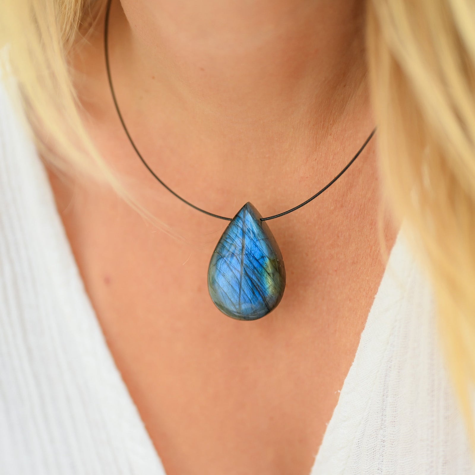 Collier labradorite bleue