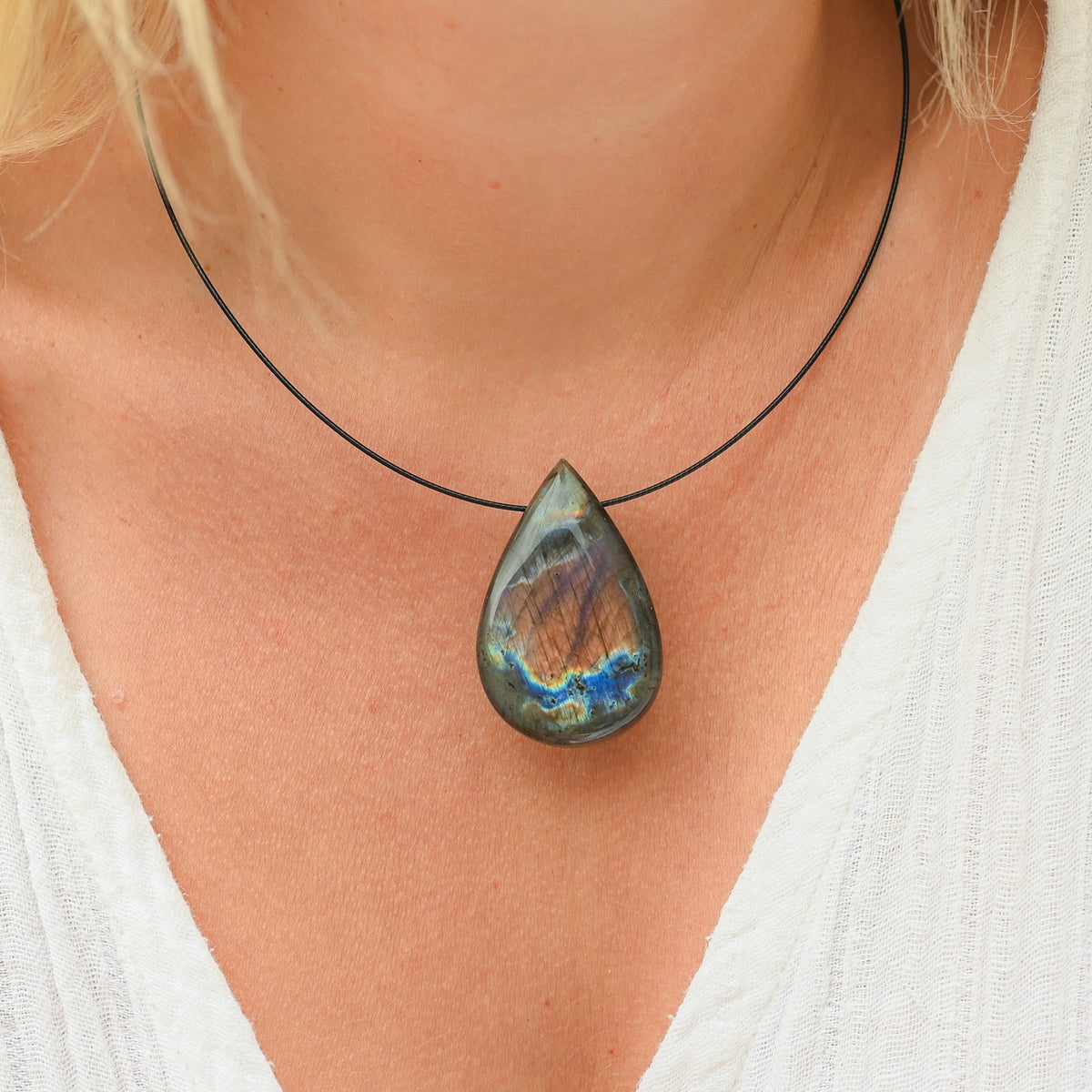 Collier labradorite reflet bleu doré