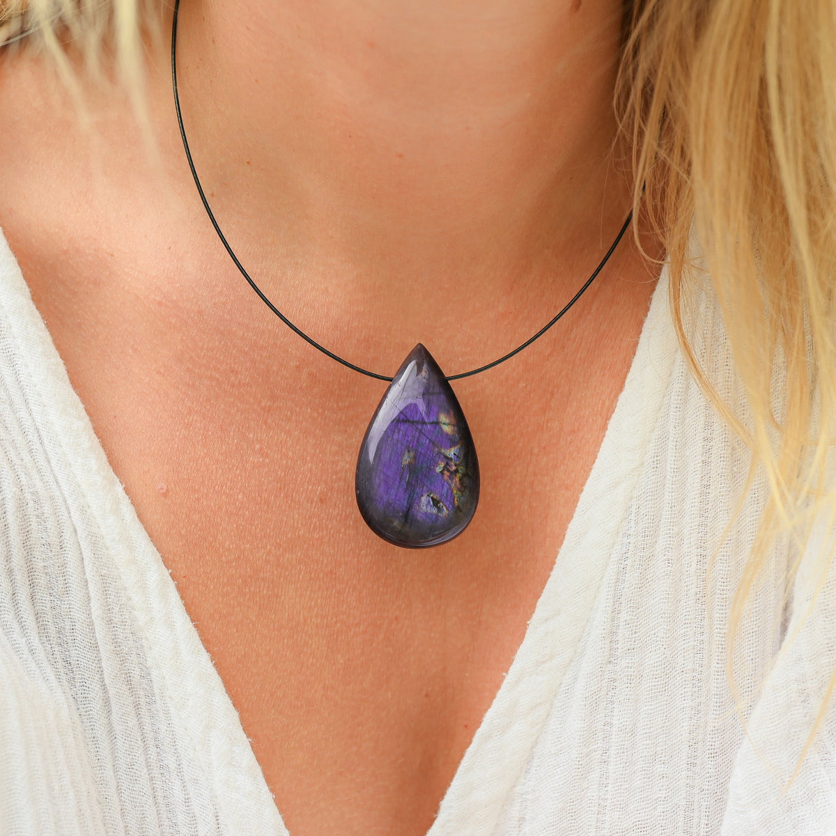 Collier labradorite violette