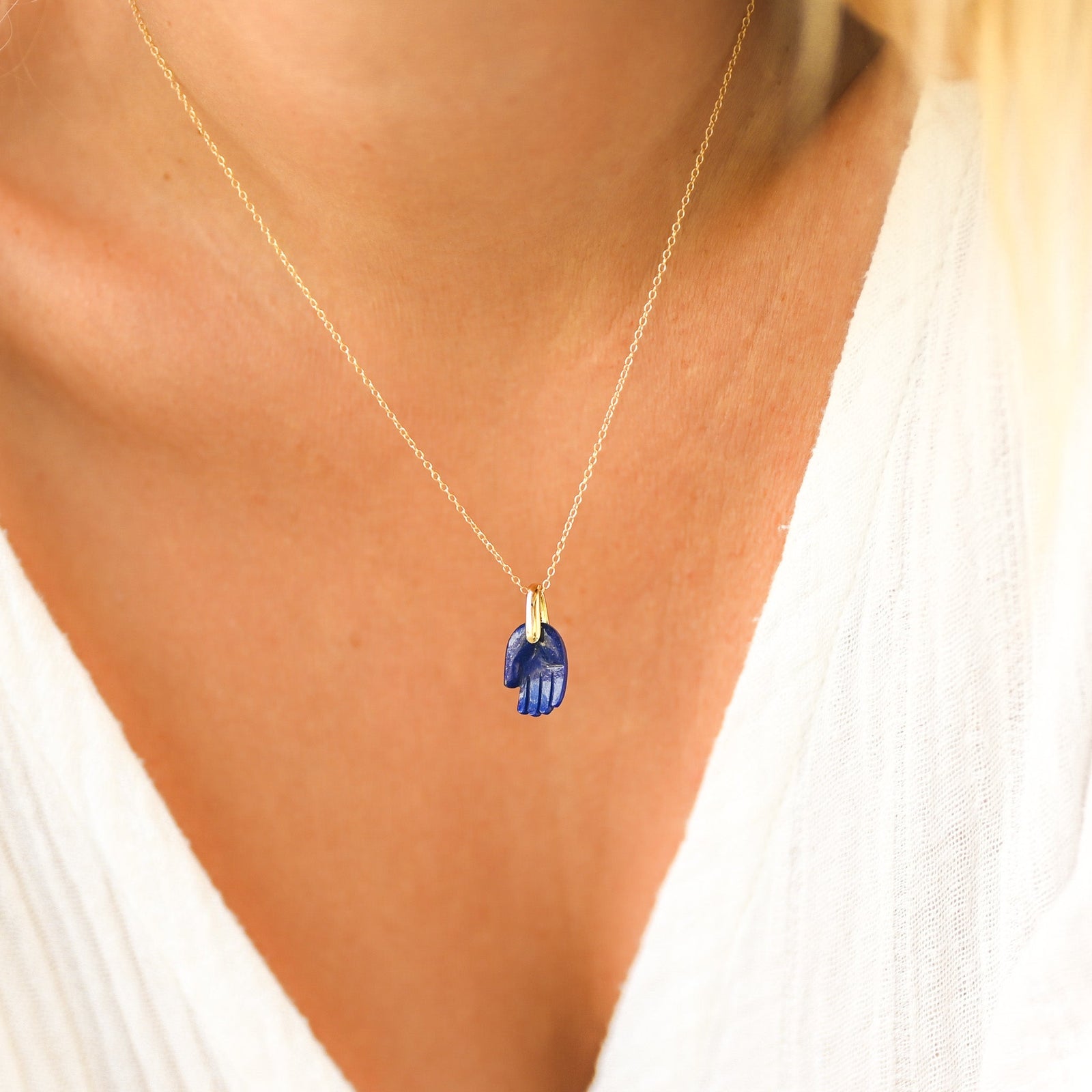 Collier ’Main’
