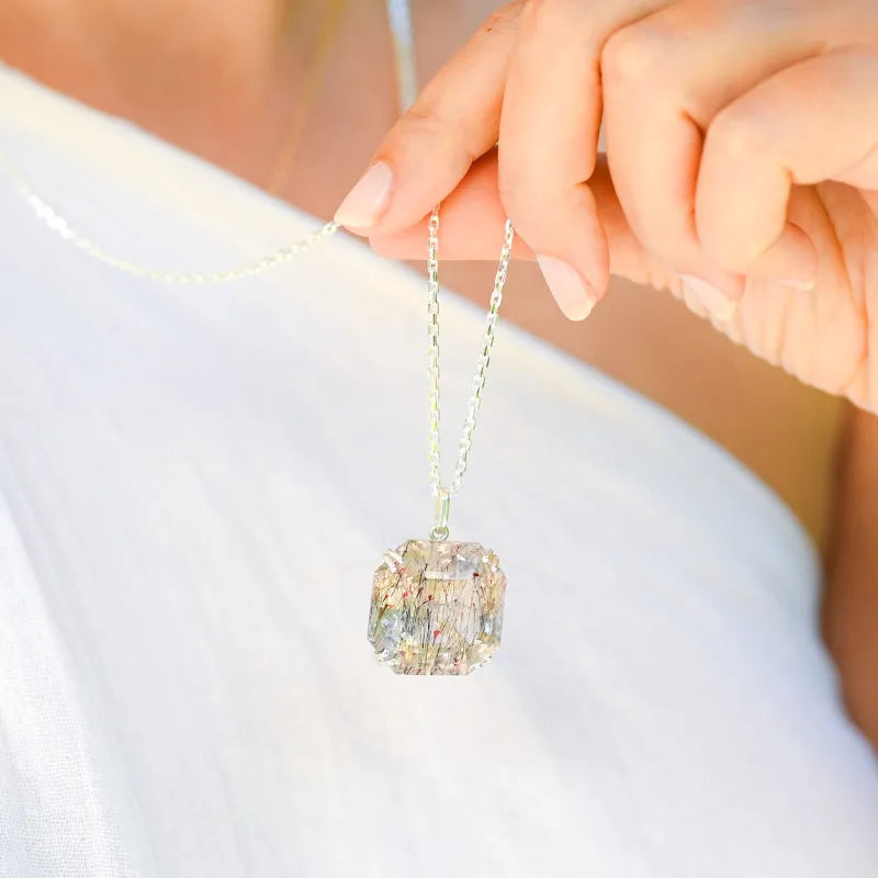 Collier ’Quartz à inclusions’