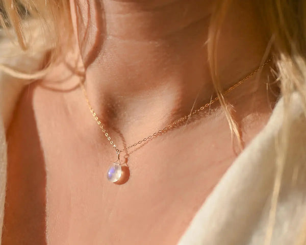 Pendentif goutte pierre de lune