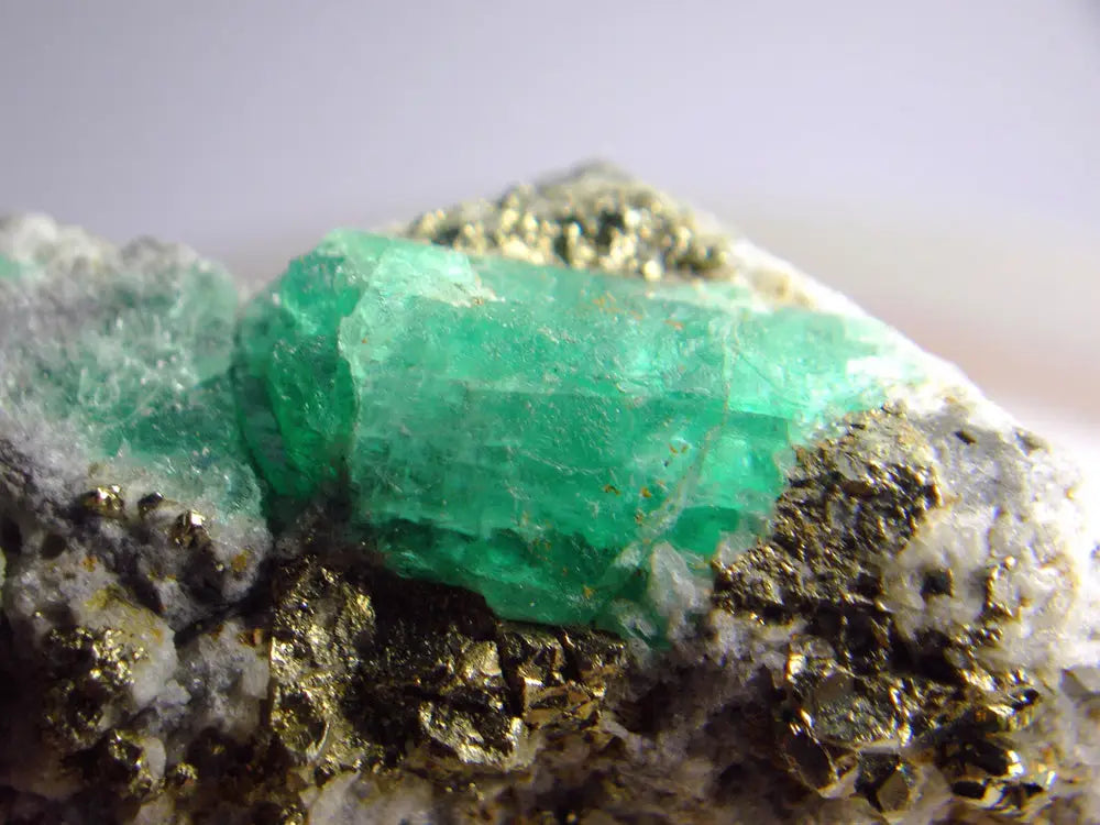 emeraude sur pyrite