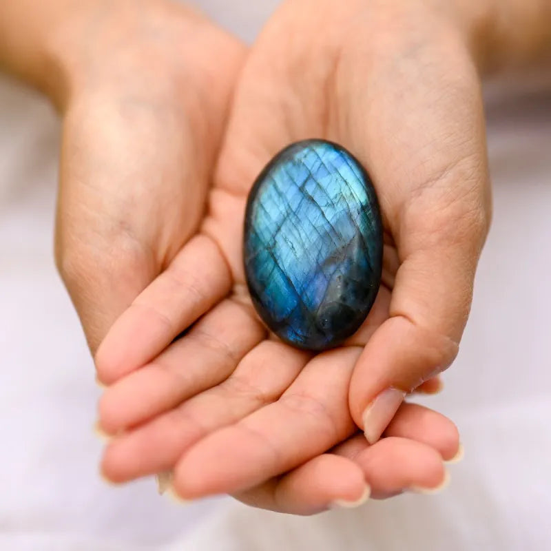 Galet Labradorite Bleue Flash