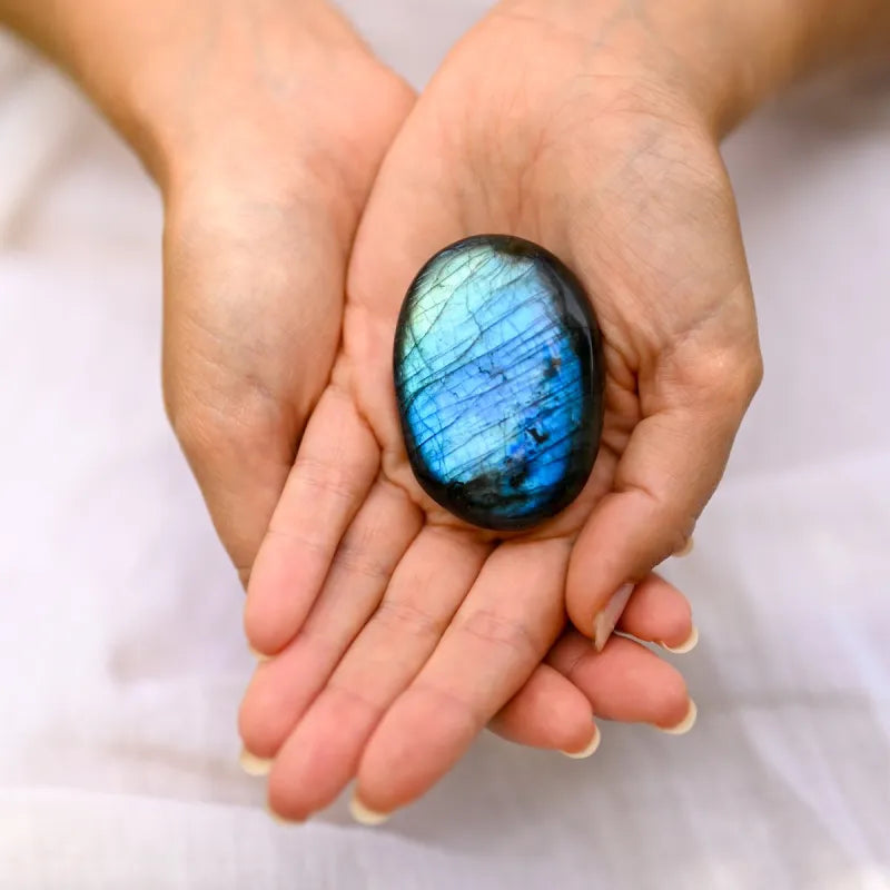 Galet Labradorite Bleue Flash