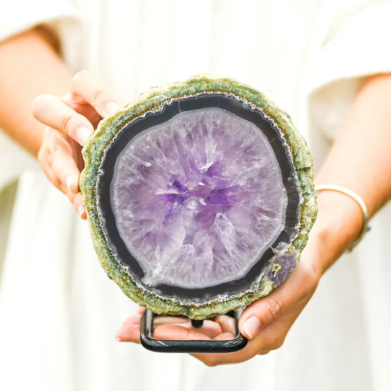 Géode d’améthyste - Tranche sur socle