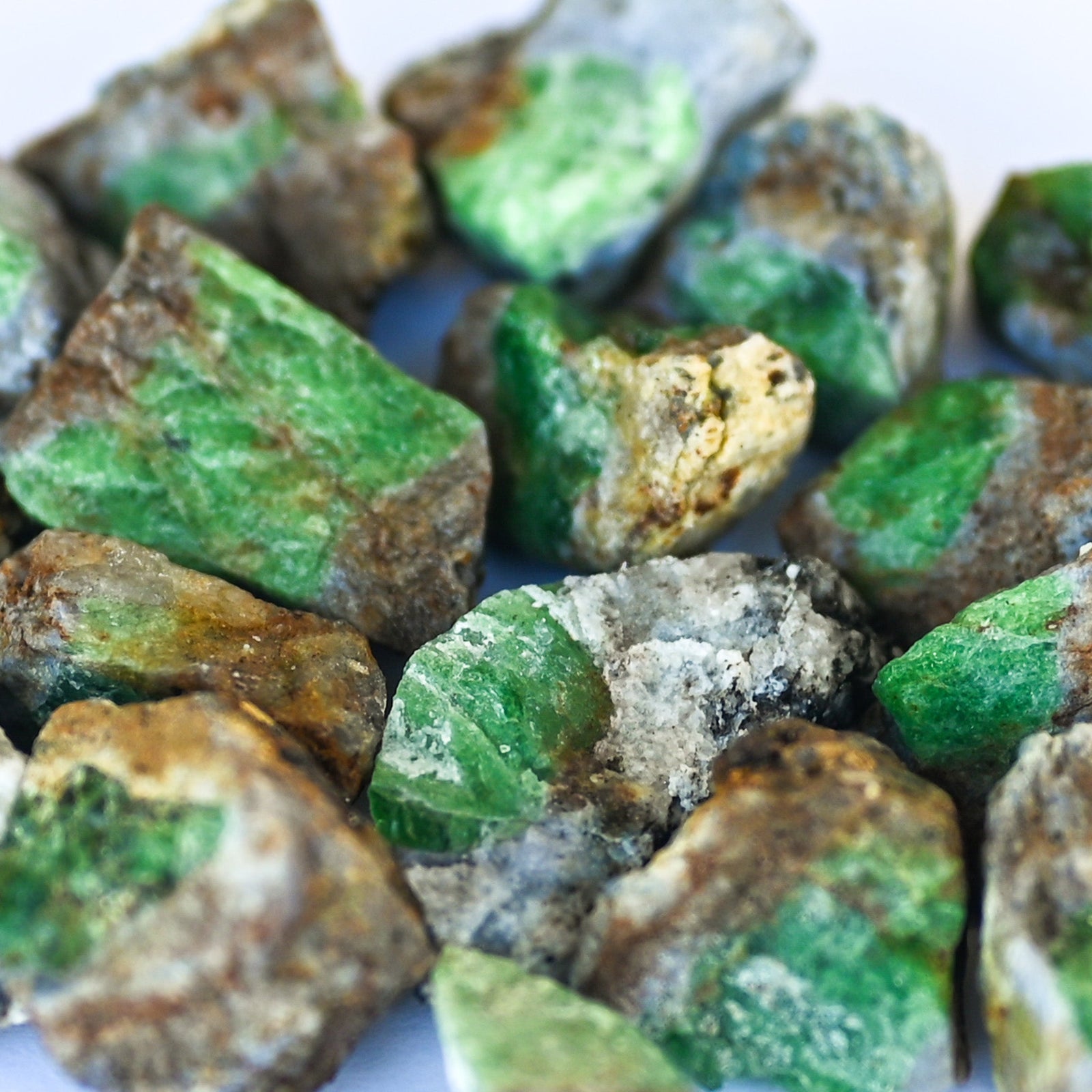 Grenat Tsavorite brut