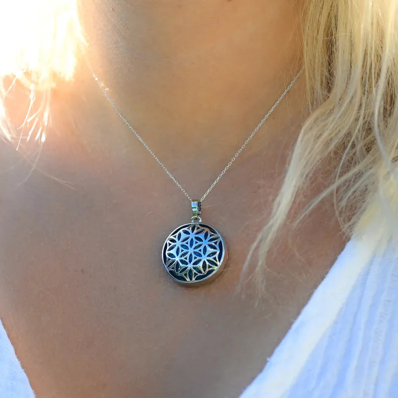 Pendentif Lapis lazuli Qualité Extra de 7g - Pièce Unique - Modèle 1 Pendentif Lapis lazuli Qualité Extra de 7g - Pièce Unique - Modèle 1