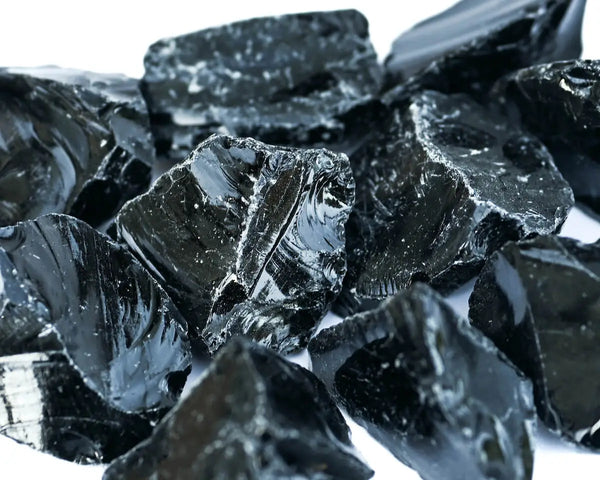 Obsidienne: Origine Vertus et Propriétés de la Pierre