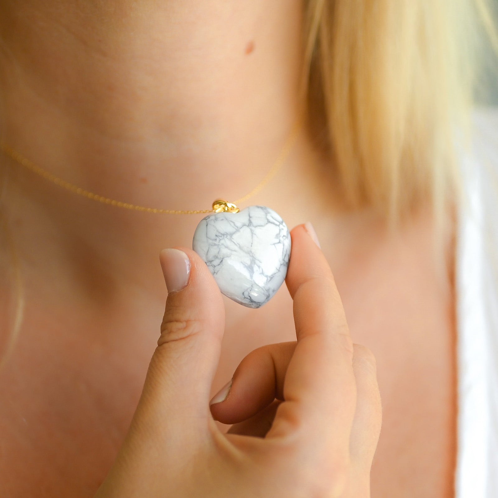 Pendentif coeur howlite