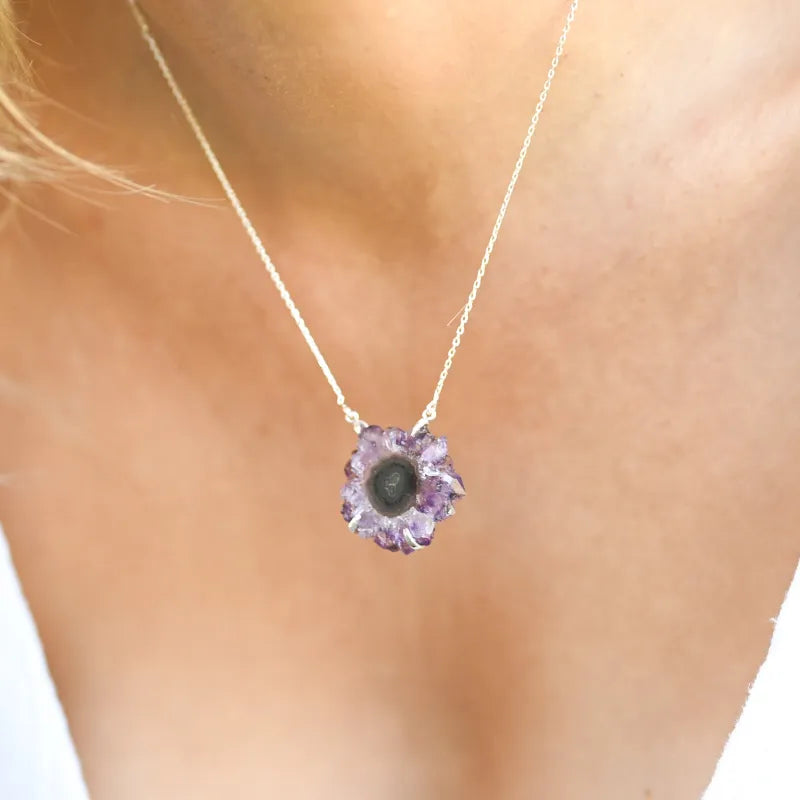 Pendentif en Améthyste solaire ’Etoile d’Uruguay’