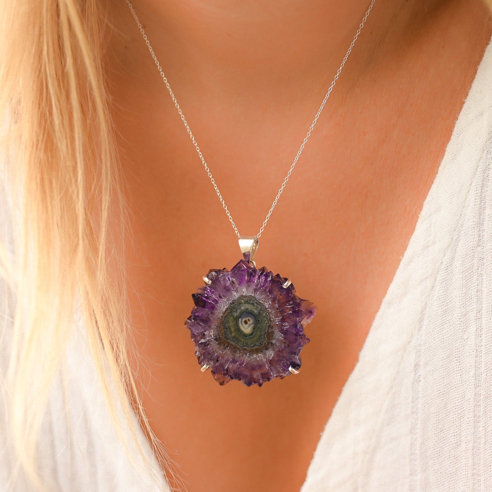 Pendentif en Améthyste solaire ’Etoile d’Uruguay’