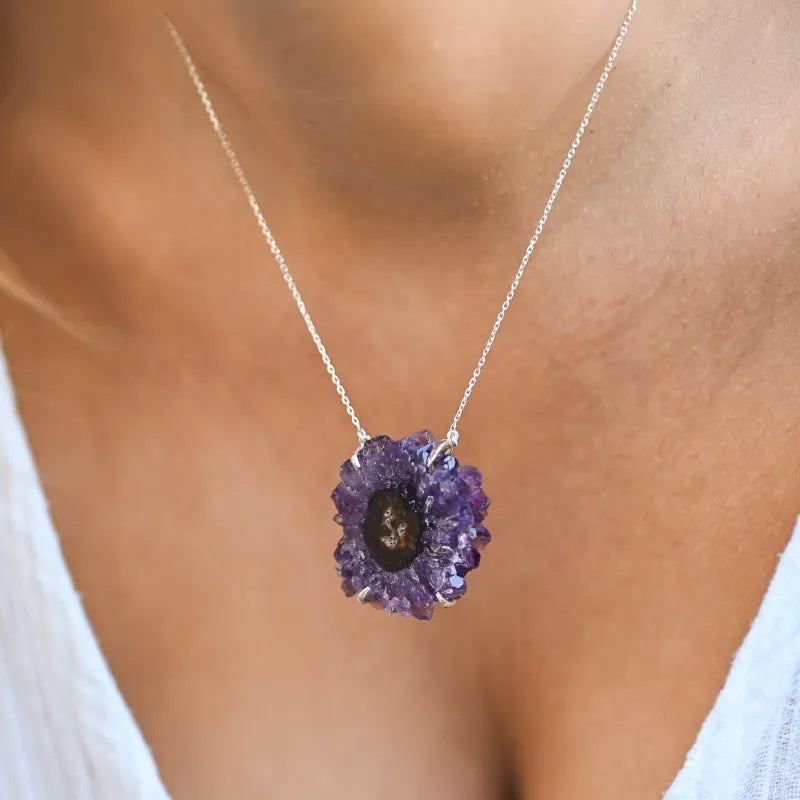 Pendentif en Améthyste solaire ’Etoile d’Uruguay’