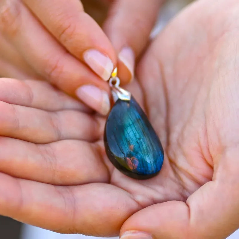 Pendentif labradorite bleue