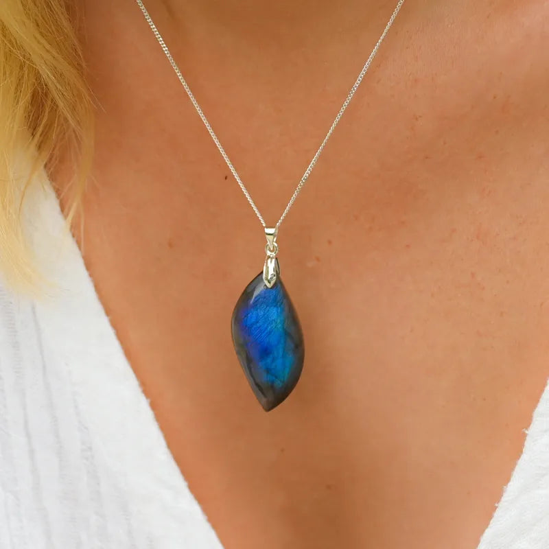 Pendentif labradorite bleue