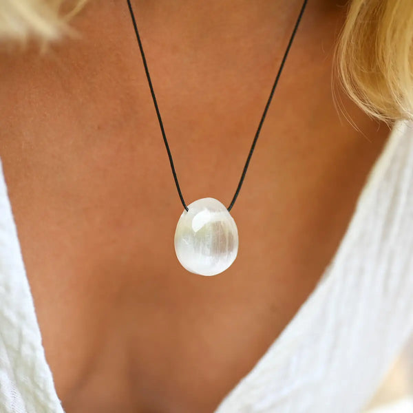 Pendentif sélénite