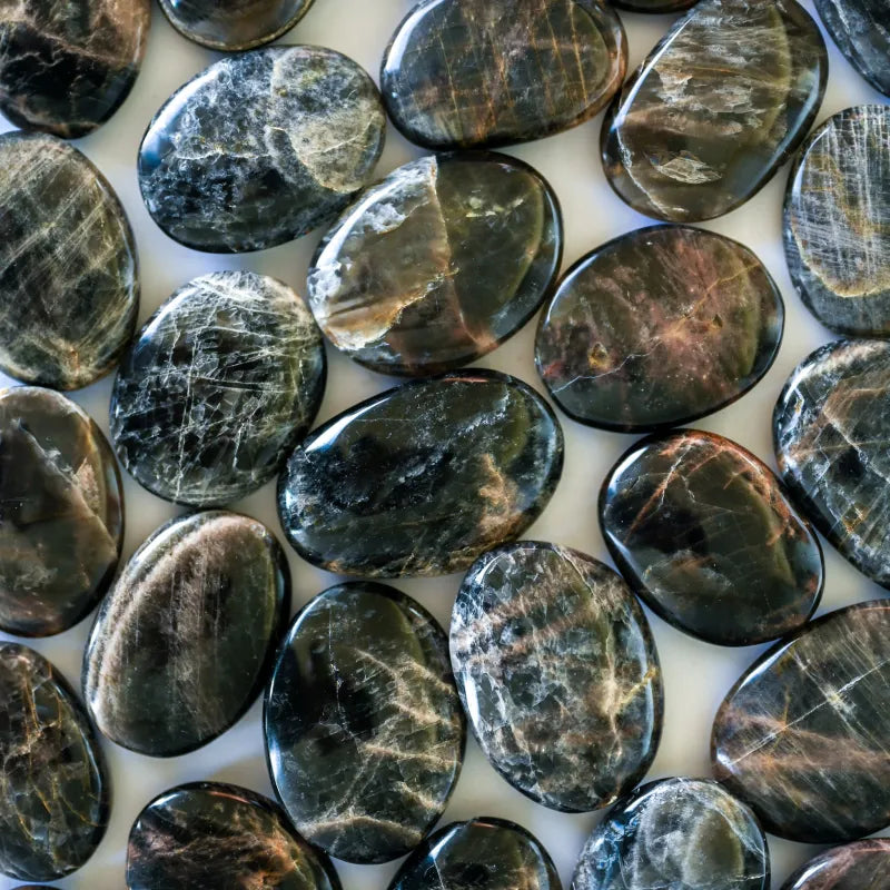 Pierre de Lune Noire