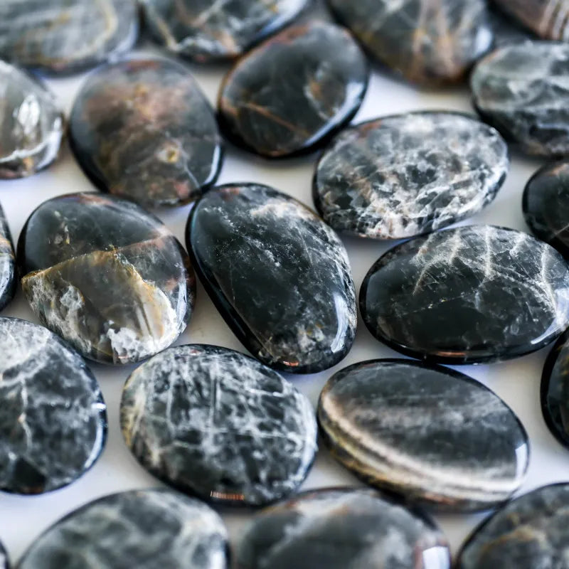 Pierre de Lune Noire