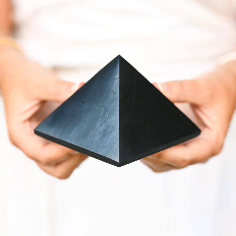 Pyramide Shungite
