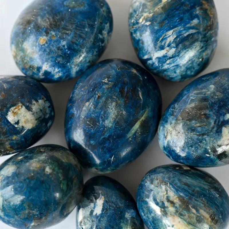 Quartz a Dumortierite