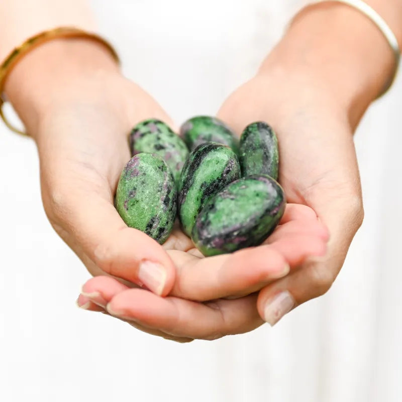 Rubis Zoïsite - Pierre Roulée