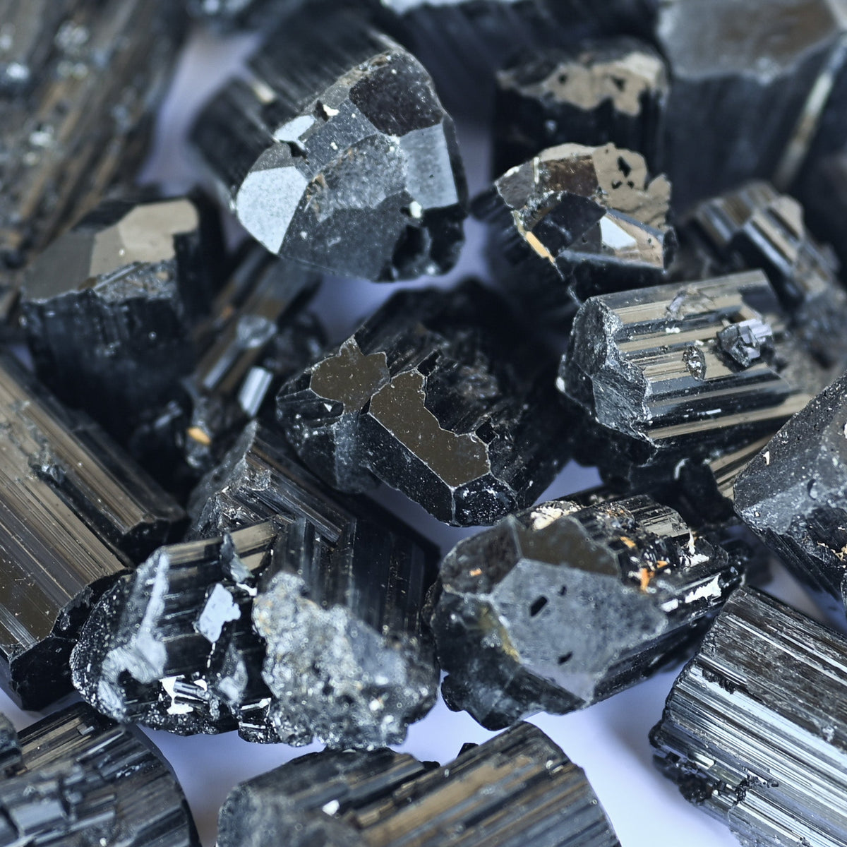 Tourmaline noire brute