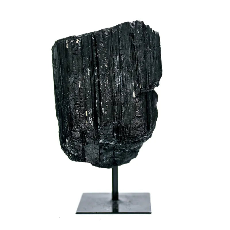 Tourmaline noire sur socle
