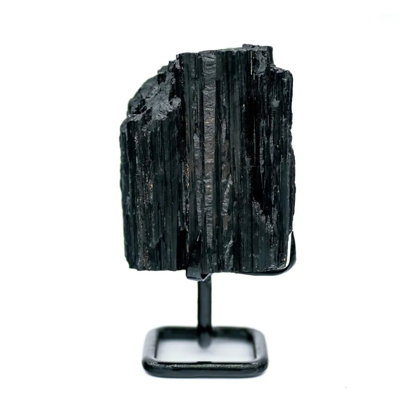 Tourmaline noire sur socle