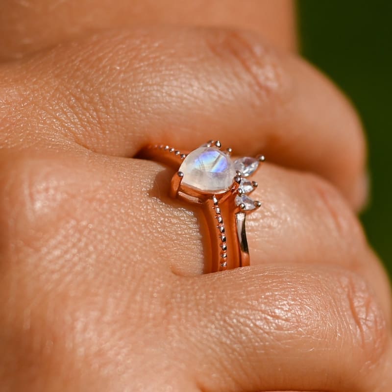 Bague de fiançailles Pierre de Lune | Univers Minéral