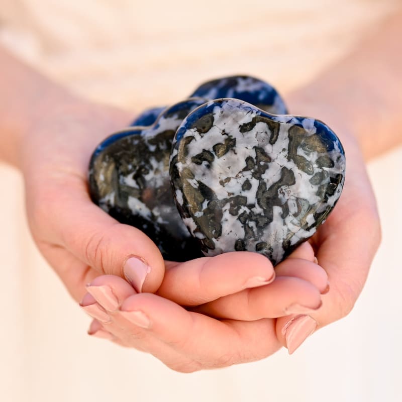 Gabbro Merlinite - Coeur | Univers Minéral