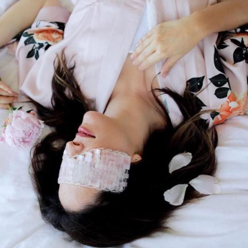 Masque Yeux Quartz Rose | Univers Minéral