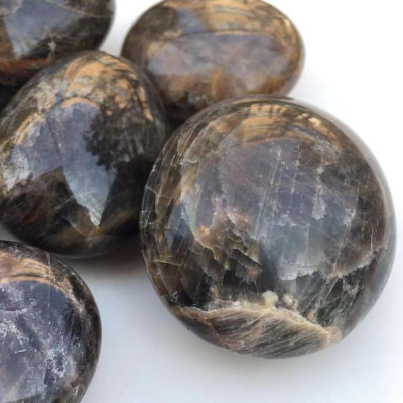 Pierre de Lune Noire | Univers Minéral